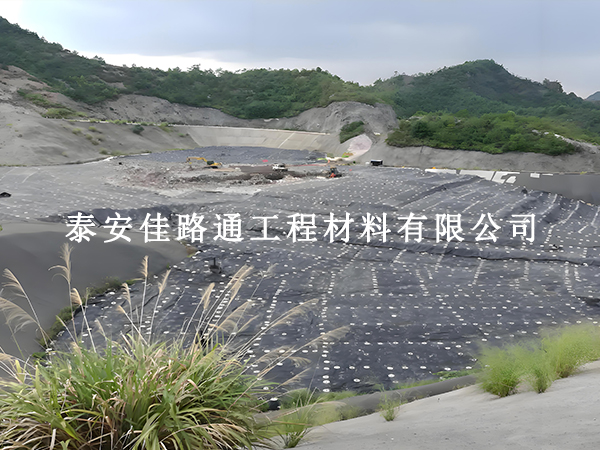 防滲膜鋪設挑天氣?這些條件必須滿足 防滲膜鋪設挑天氣?這些條件必須滿足